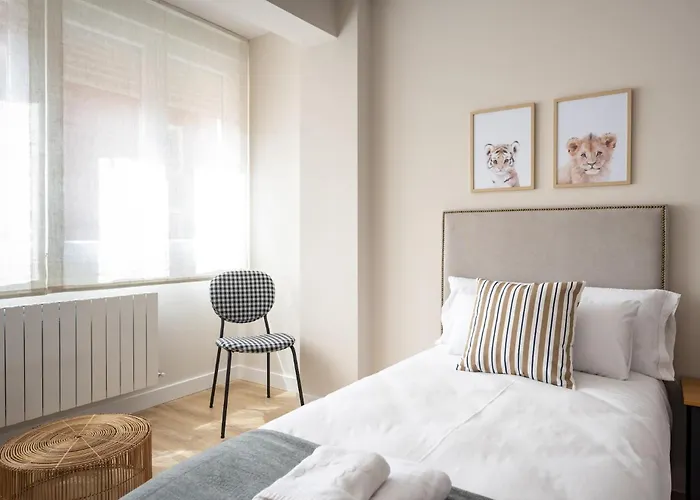 Acogedor Con Ascensor En El Centro Santander